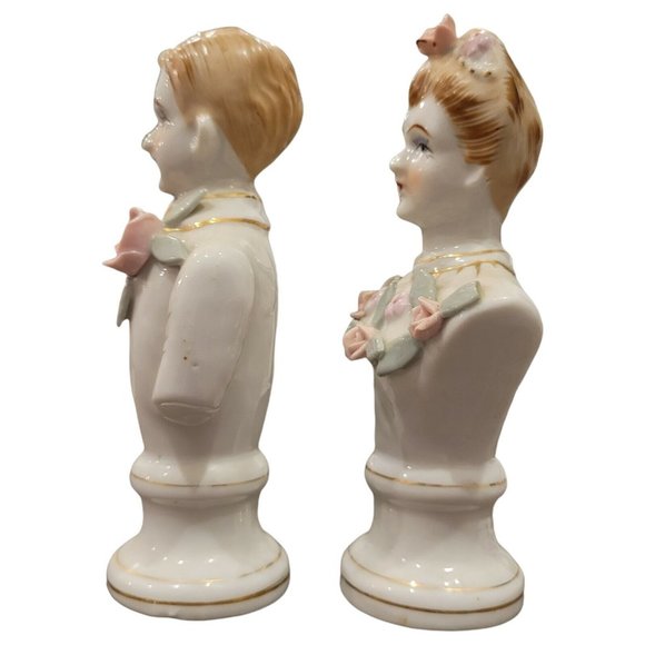Vintage Bone China Flower Couple Figurines Hand Painted w Gold Accents Set of 2 - Picture 3 of 11